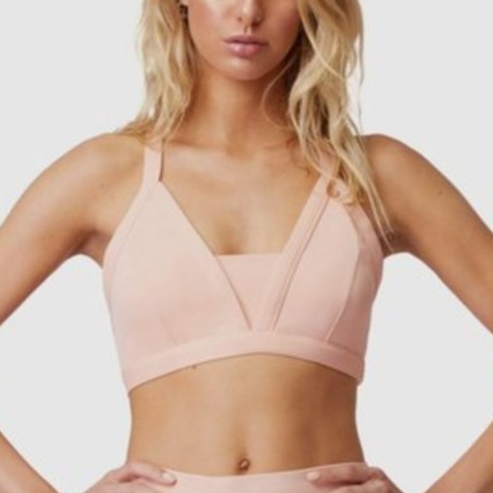 NWOT! L'urv Sound Steps Apricot Sports Bra - M